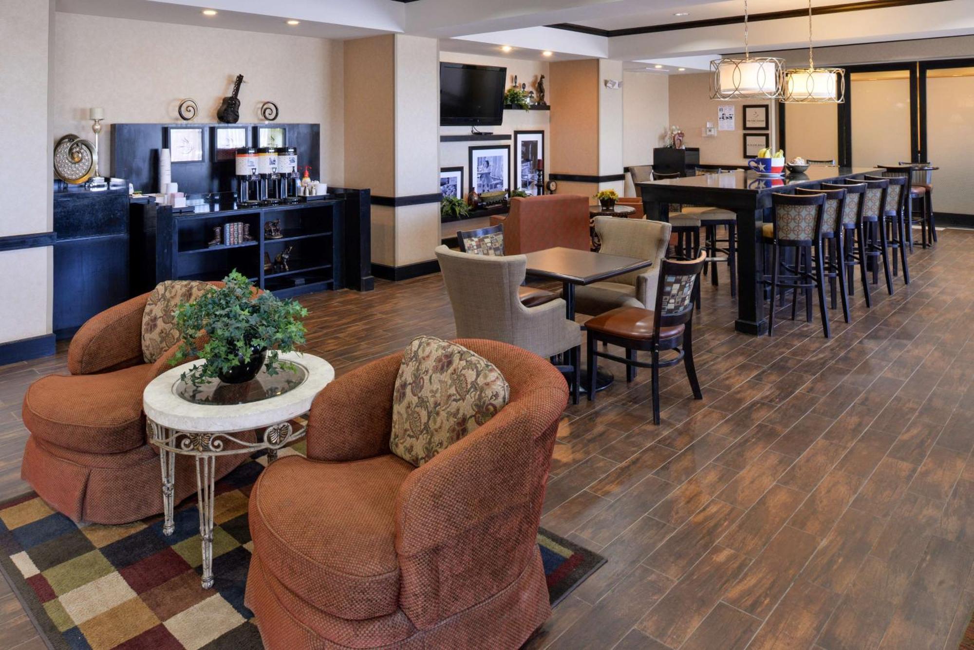 Hampton Inn Пекос Экстерьер фото